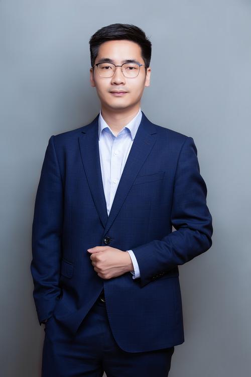 王昌群 灯光与摄影艺术负责人